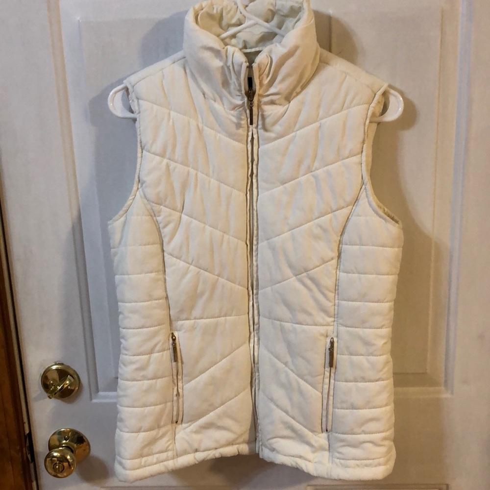 Weatherproof white puffer zip up vest (M)